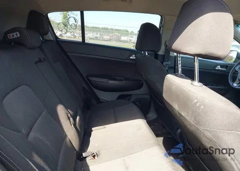 2019 Kia Sportage Lx z USA, uszkodzony, nr VIN KNDPMCAC7K7520073